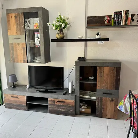 Apartment Orange Paradise *